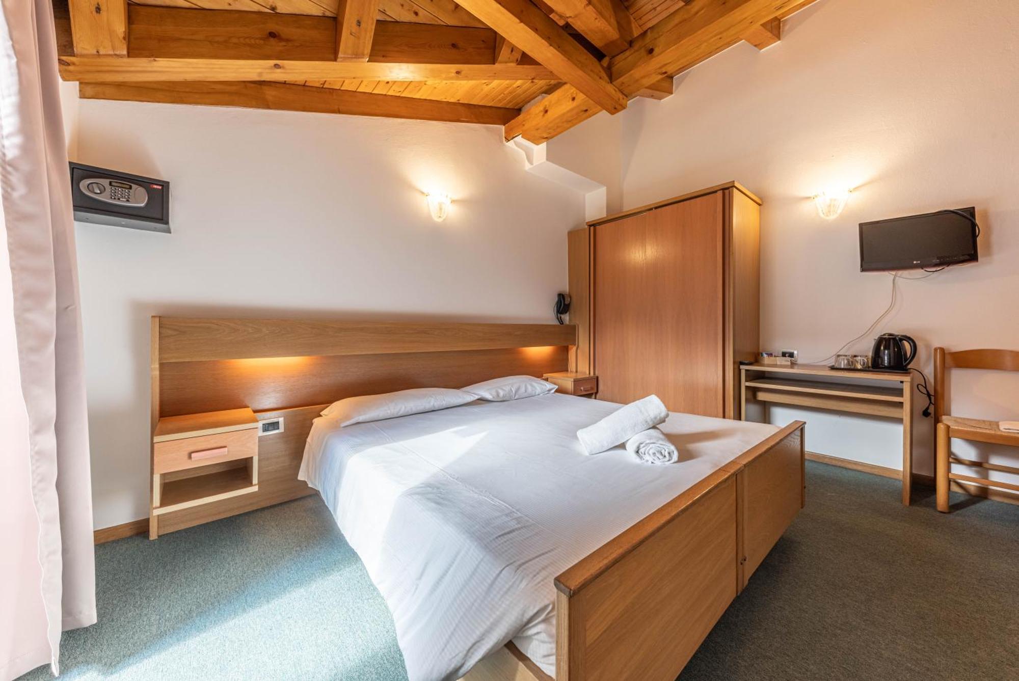 Hotel Laste' Caldes Экстерьер фото