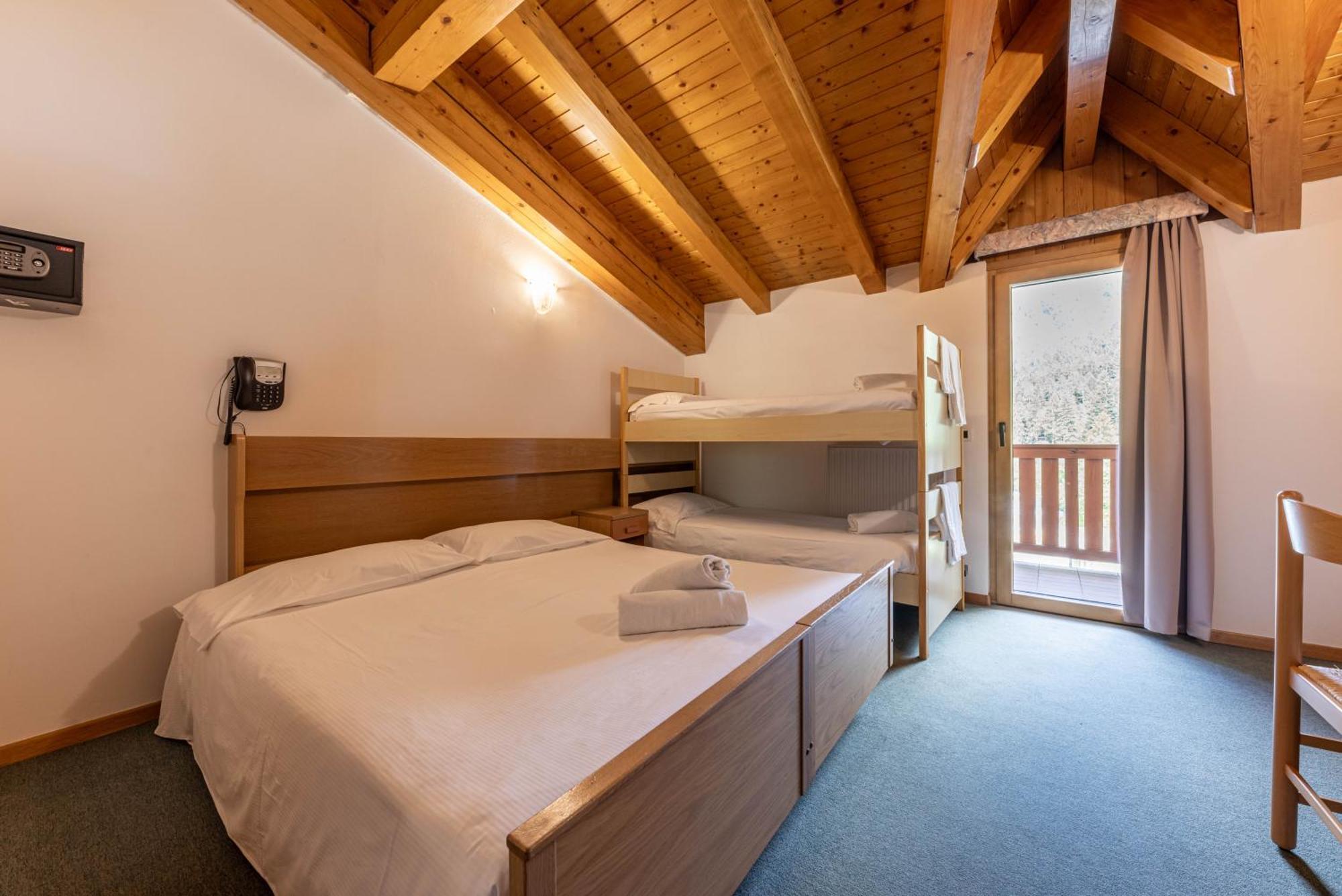 Hotel Laste' Caldes Экстерьер фото